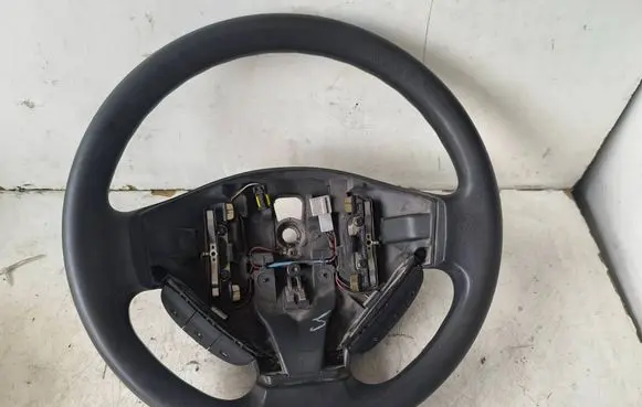 Opel Vivaro Steering wheel 8200009397
