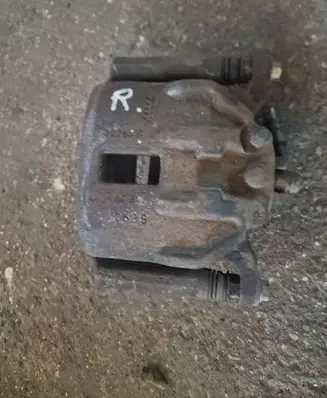 Honda Civic Front brake caliper
