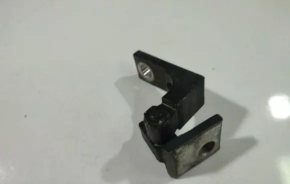 Fiat Bravo Rear door lower hinge 