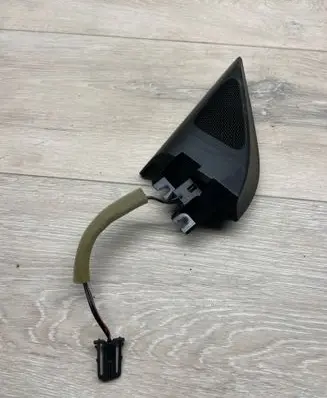 Volkswagen PASSAT B7 Front door high frequency speaker 3C8035411