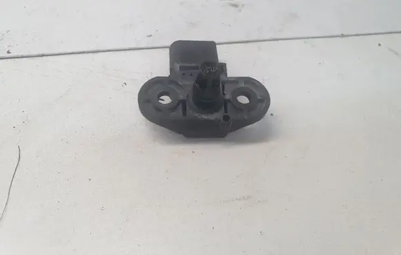 Volkswagen PASSAT B6 Air pressure sensor 0261230031
