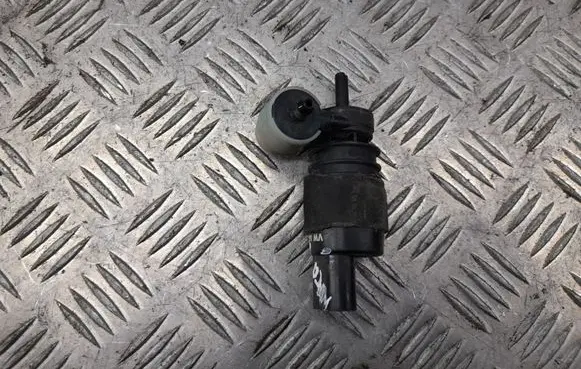 Porsche Macan (95B) Windscreen/windshield washer pump 1K6955651