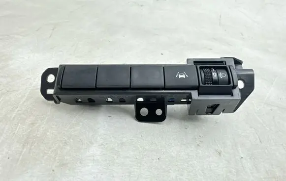 Nissan Qashqai J12 Other switches/knobs/shifts 681066UA0A