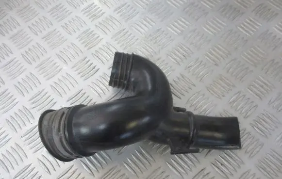 Chevrolet Aveo Intake resonator 96536747
