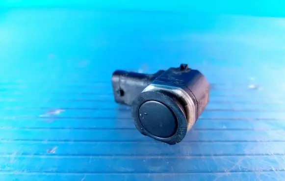 Ford Focus Parking PDC sensor CJ5T15K859EA D25KE 2704150149