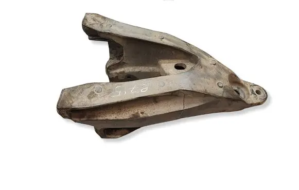 Volkswagen Transporter - Caravelle T5 Engine mounting bracket 7E0199370