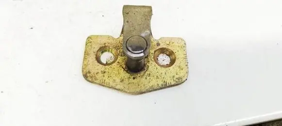Opel Astra G Rear door lock loop/hook striker 