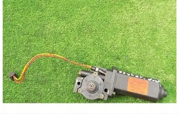 Mazda Millenia Sunroof motor/actuator 