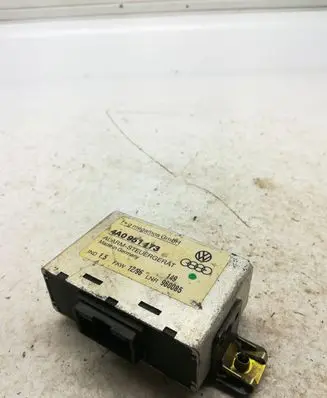 Audi A4 S4 B6 8E 8H Alarm control unit/module 4A0951173