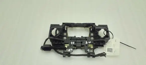 Rear door exterior handle/bracket
