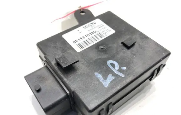 Peugeot 3008 II Other control units/modules 9811518380