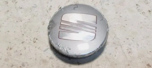 Seat Exeo (3R) Original wheel cap 1P0601165 M20GF10