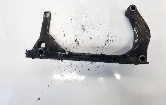 Volkswagen PASSAT B5 Engine mounting bracket 050199307