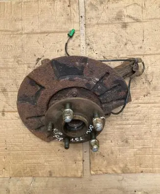 Suzuki Grand Vitara II Front wheel hub