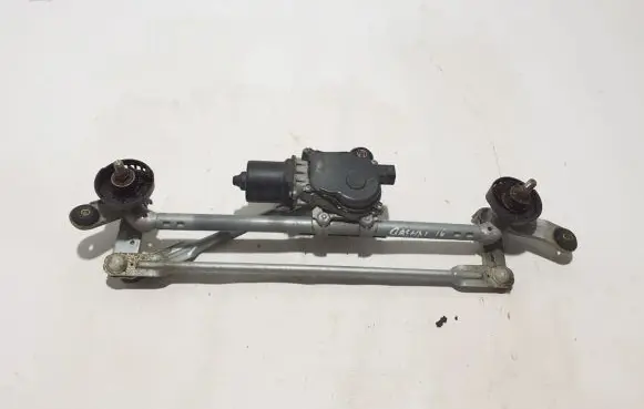 Nissan Qashqai Front wiper linkage 5813C004