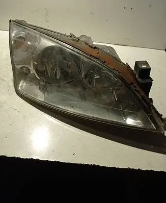 Ford Mondeo Mk III Headlight/headlamp