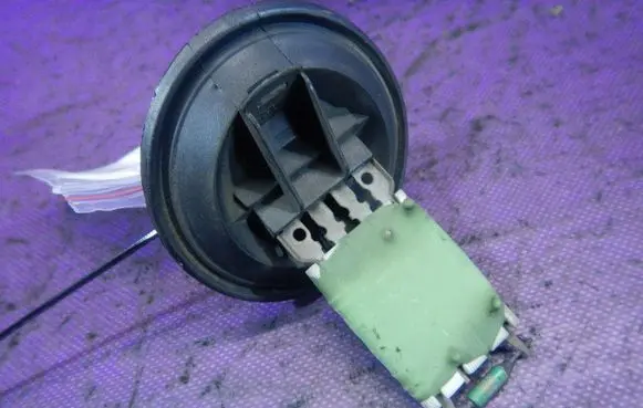Seat Ibiza IV (6J,6P) Heater blower motor/fan resistor