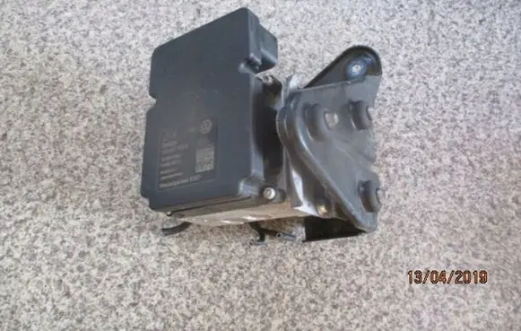 Volkswagen Transporter - Caravelle T5 ABS Pump 7E0907