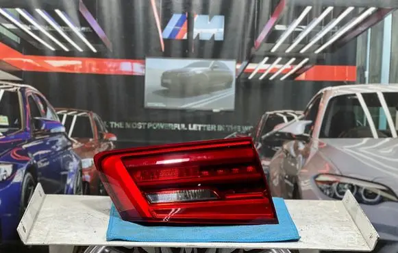 BMW 5 G30 G31 G38 Tailgate rear/tail lights 7376473
