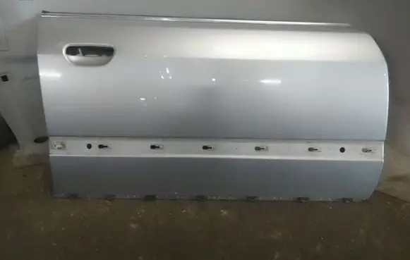Audi A8 S8 D2 4D Front door