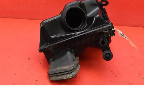 Chevrolet Cruze Air filter box 13311896