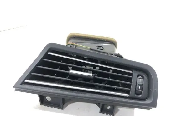 BMW 5 F10 F11 Dashboard side air vent grill/cover trim 168281