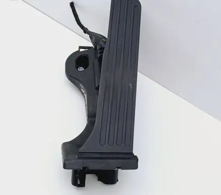 Volkswagen Touran I Accelerator throttle pedal 1T1721503E