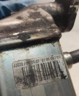 BMW 5 E60 E61 EGR valve cooler 779737104 VH985