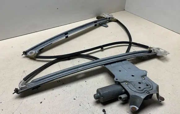 Citroen Xsara Picasso Front door electric window regulator 0130821762