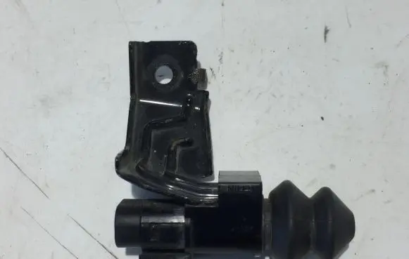 Nissan Qashqai Bonnet alarm switch sensor 14Y06M