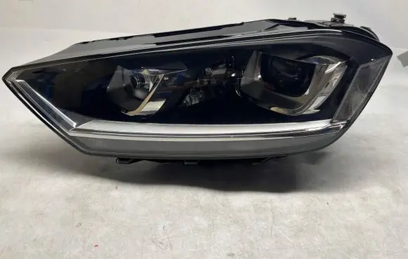 Volkswagen Golf Sportsvan Headlight/headlamp 517941031B
