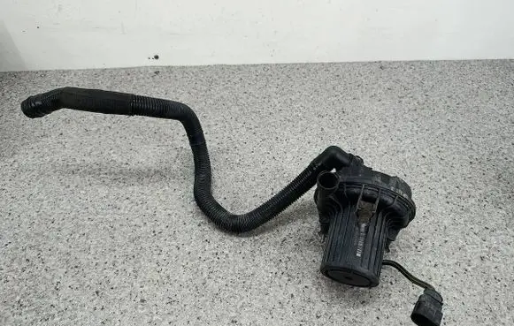 Audi Q5 SQ5 8R Secondary air pump