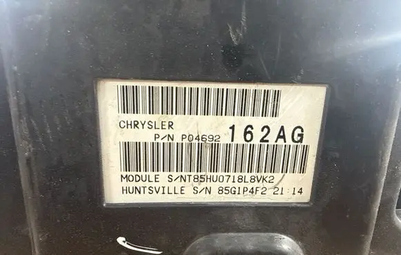 Jeep Grand Cherokee (WK) Engine control unit/module P04692162AG 85G1P4F221