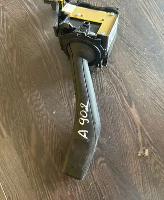 Volkswagen Golf V Indicator stalk 1K0953513E