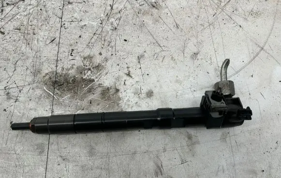 Volkswagen Polo V 6R Fuel injector 28231462 1757CE07R51 03P130277V40