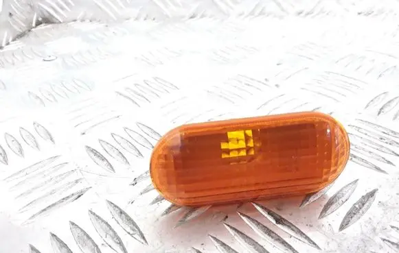 Ford Focus C-MAX Front fender indicator light 2S6A13K354AD