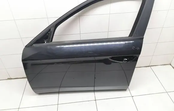 Alfa Romeo 159 Front door