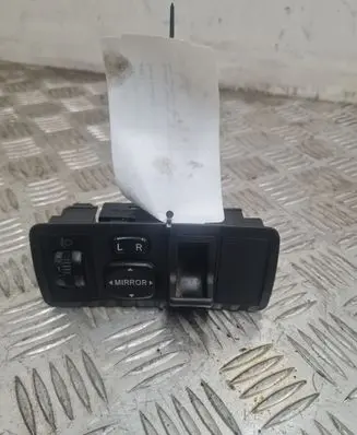 Toyota Corolla E120 E130 Wing mirror switch