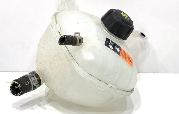 Nissan Qashqai J12 Coolant expansion tank/reservoir 