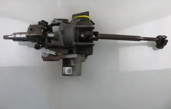 Steering wheel axle set
