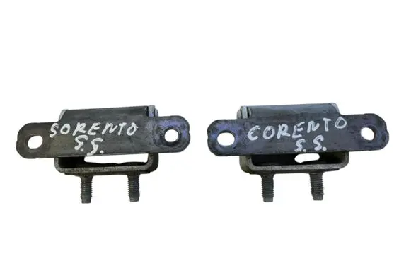 Tailgate/trunk/boot hinge