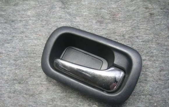 Honda CR-V Rear door interior handle