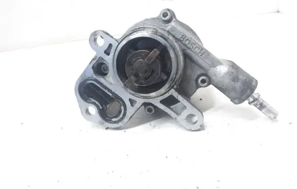 Peugeot 206 Vacuum pump