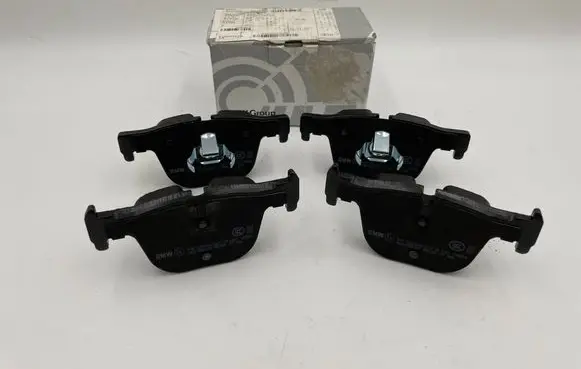 BMW 3 F30 F35 F31 Brake pads (rear) 8855007 34218855007