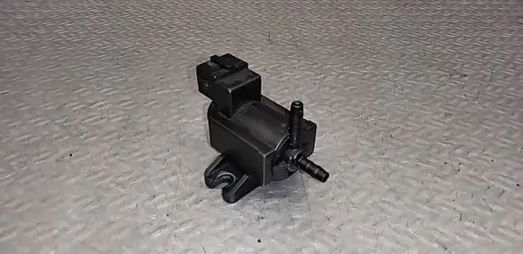 Volvo V60 Turbo solenoid valve 70261300