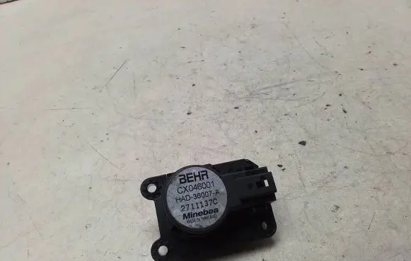 Citroen C3 Air flap motor/actuator CX046001 2711137C
