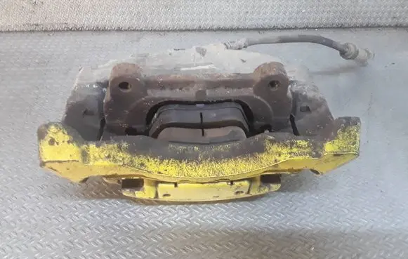 Volvo V70 Front brake caliper 