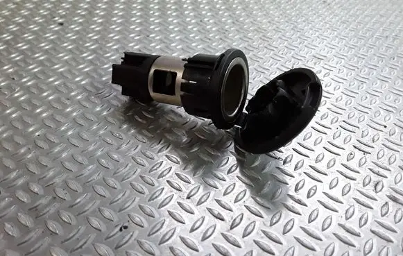 Chevrolet Cruze Cigarette lighter rear 
