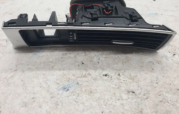 Audi A6 S6 C6 4F Dashboard side air vent grill/cover trim 4F1820901D