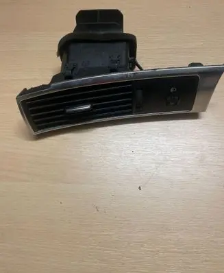 Audi A6 S6 C6 4F Dashboard side air vent grill/cover trim 4F1820901D